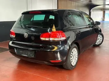 Volkswagen Golf 2011 photo 2