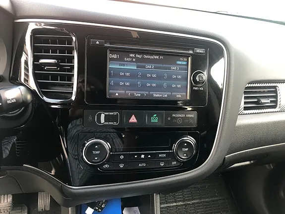 Mitsubishi Outlander 2014 photo 5