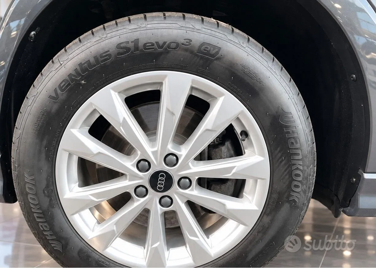 Audi Q3 2022 photo 5