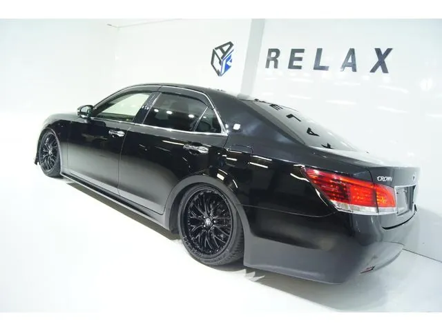 Toyota Crown Royal 2015 photo 4