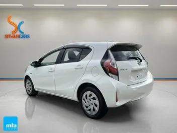 Toyota Aqua 2018 photo 3