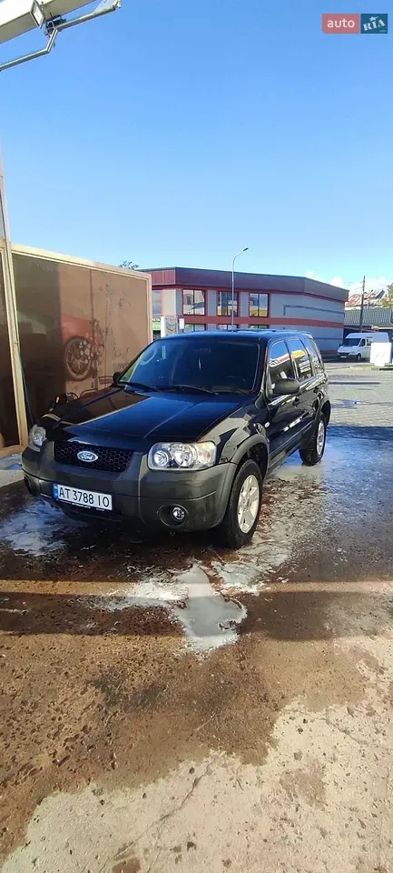 Ford Maverick 2005 photo 2