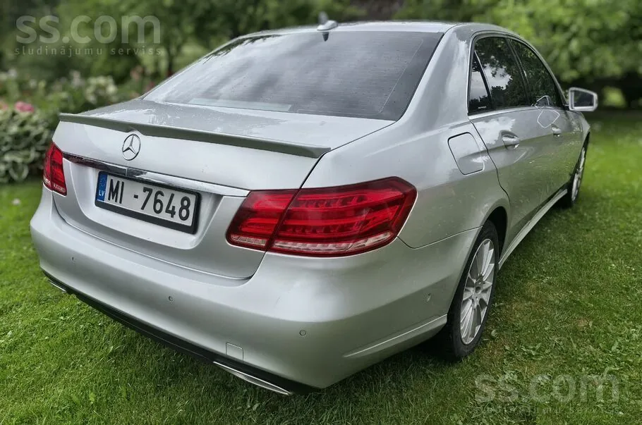 Mercedes-Benz E220 2013 photo 5