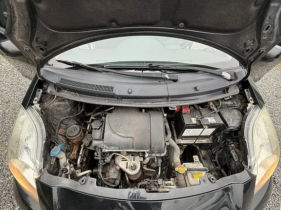 Toyota Yaris 2009 photo 4