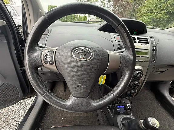 Toyota Yaris 2009 photo 5