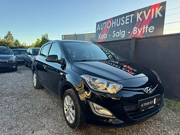 Hyundai I20 2013 photo 3