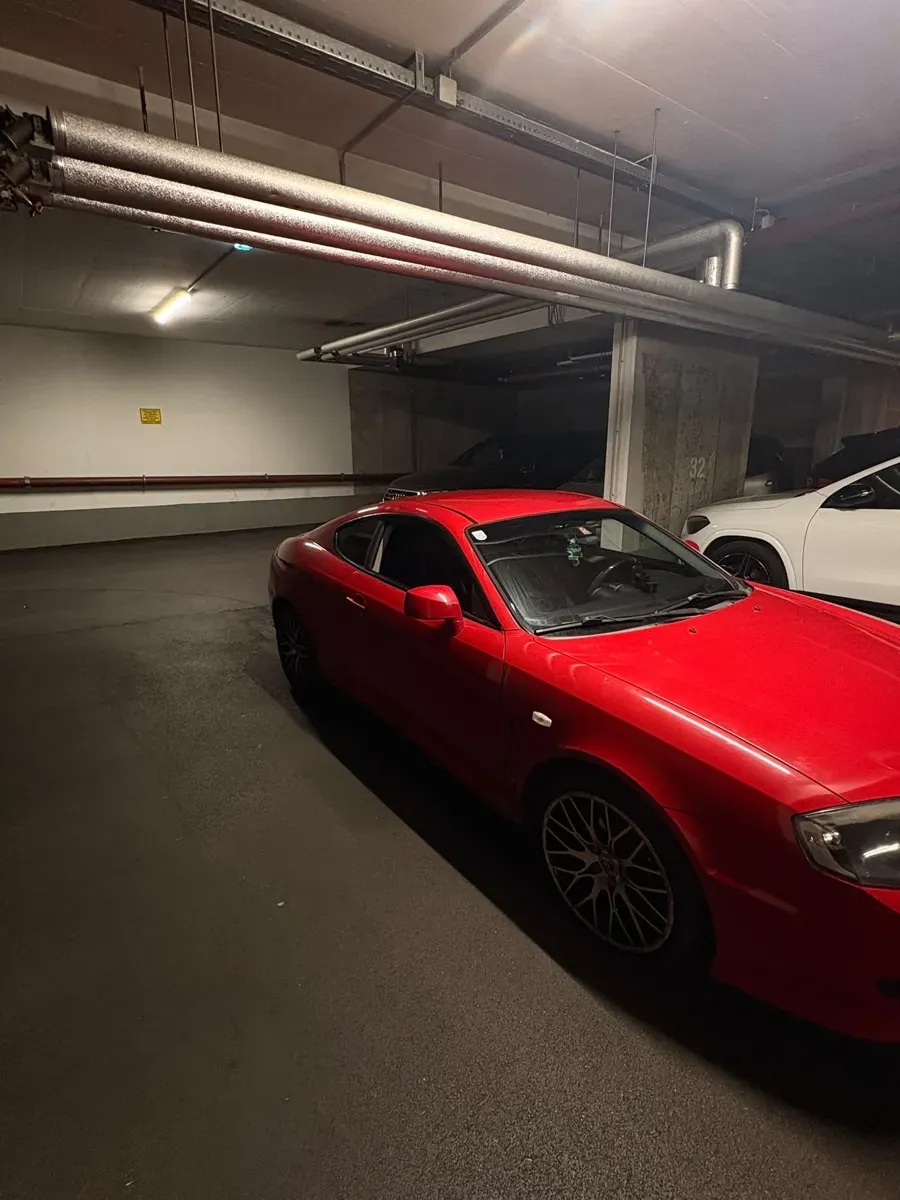 Hyundai Tiburon 2005 photo 2