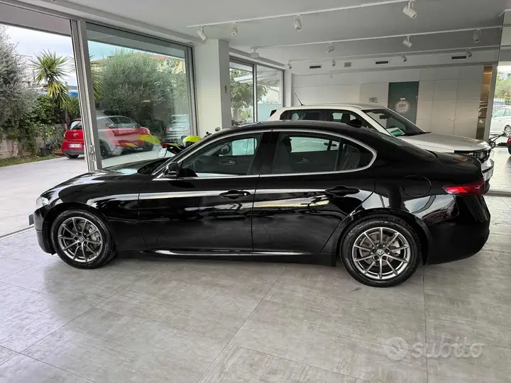 Alfa Romeo Giulia 2016 photo 4