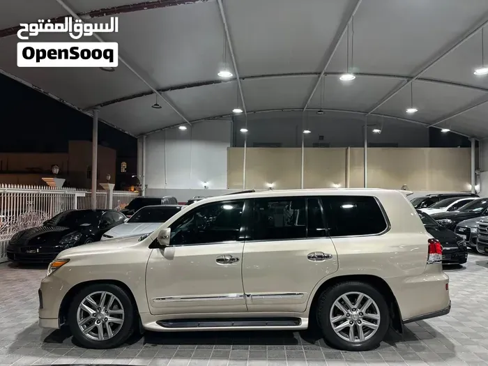 Lexus Lx570 2012 photo 2