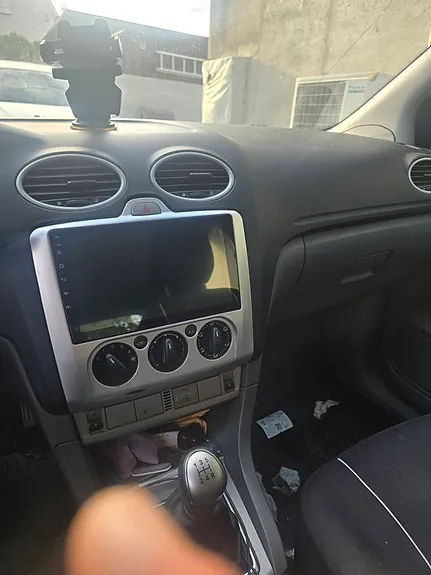 Ford Focus 2009 photo 2