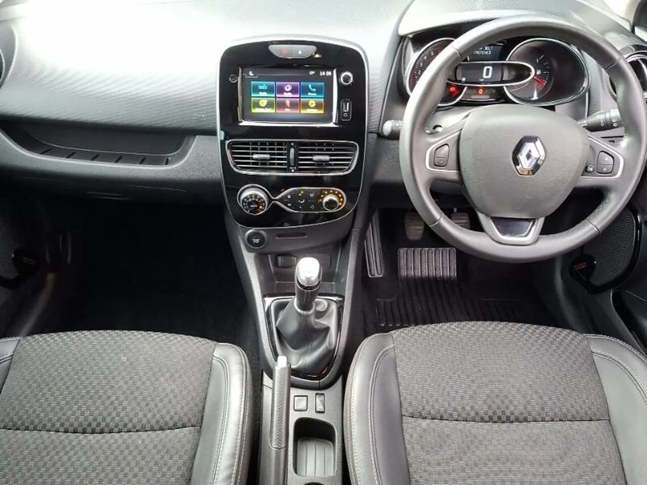 Renault Clio 2019 photo 3