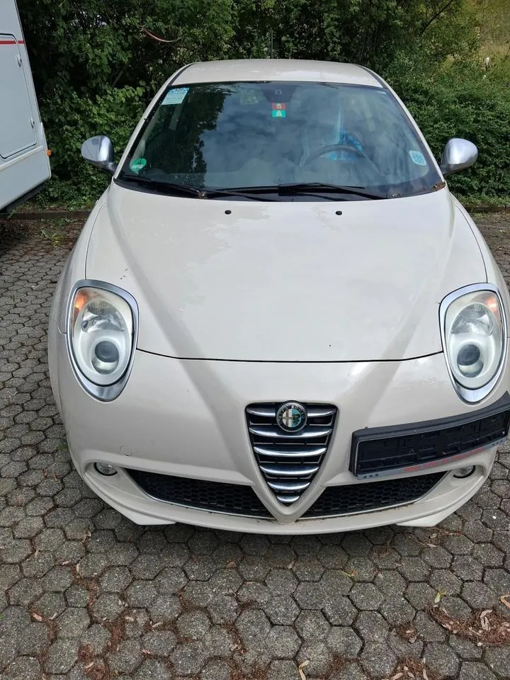Alfa Romeo Mito