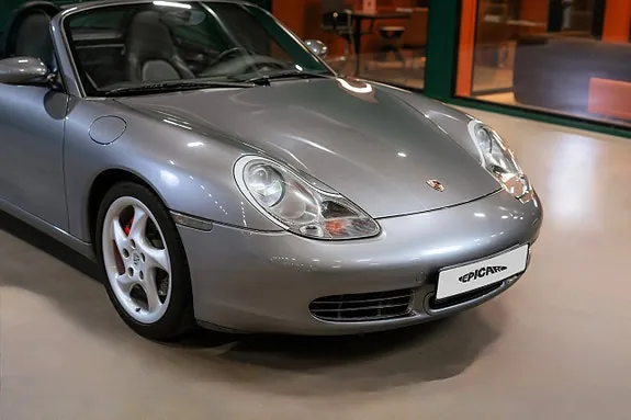 Porsche Boxster S 2001 photo 2