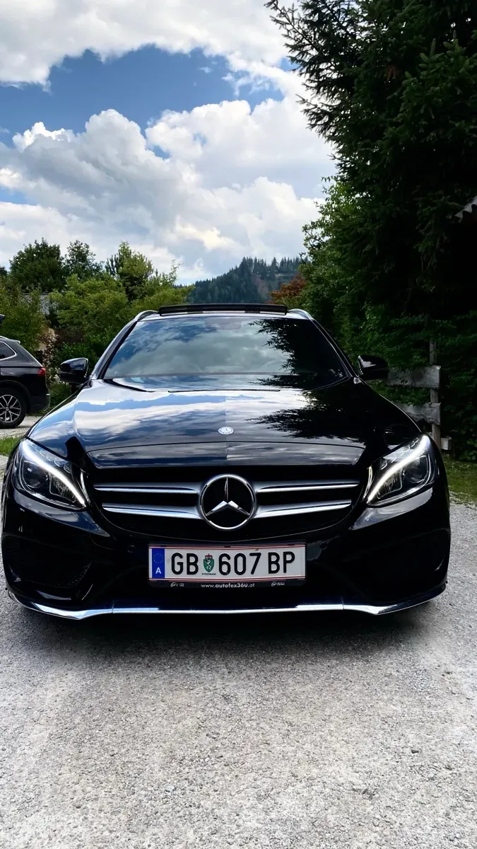 Mercedes-Benz C-Class 2017 photo 2