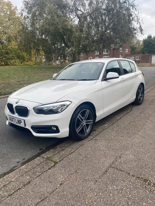 BMW 1 Series 2017 photo 2