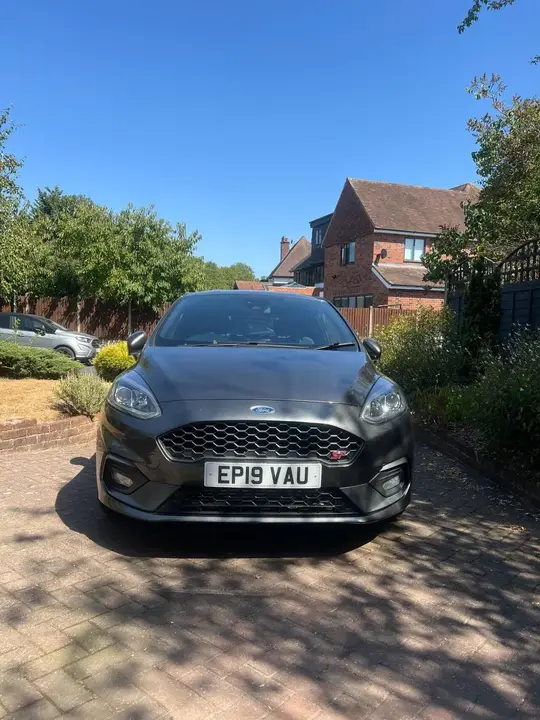 Ford Fiesta 2019 photo 2