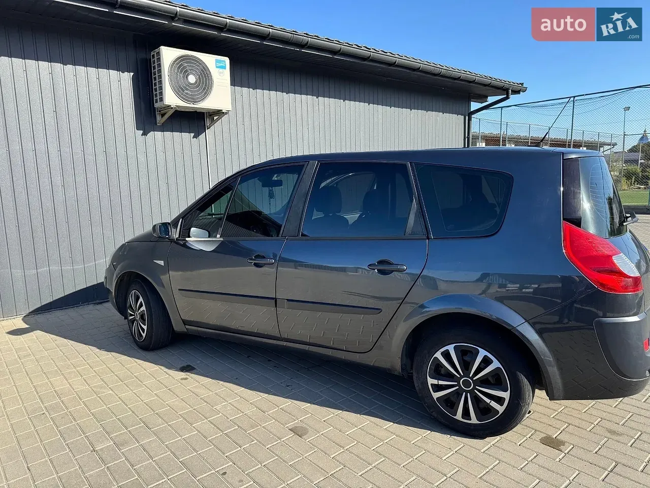Renault Grand Scenic 2008 photo 2