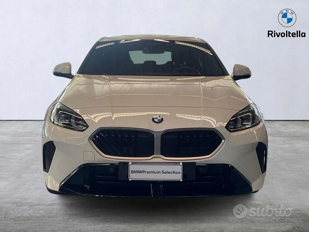 BMW 1 Series 2025 photo 3
