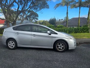 Toyota Prius 2011 photo 4
