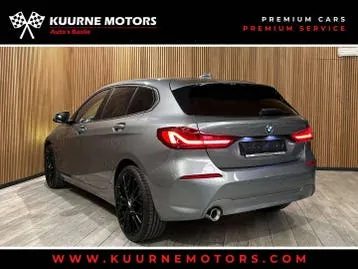 BMW 1 Series 2022 photo 2