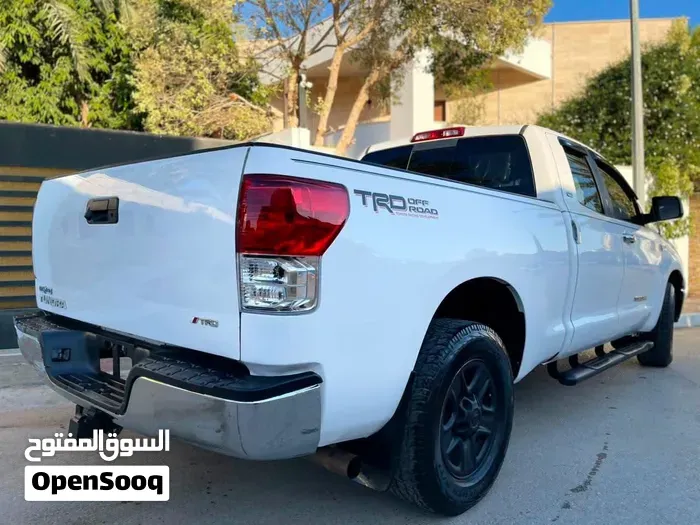 Toyota Tundra 2010 photo 4