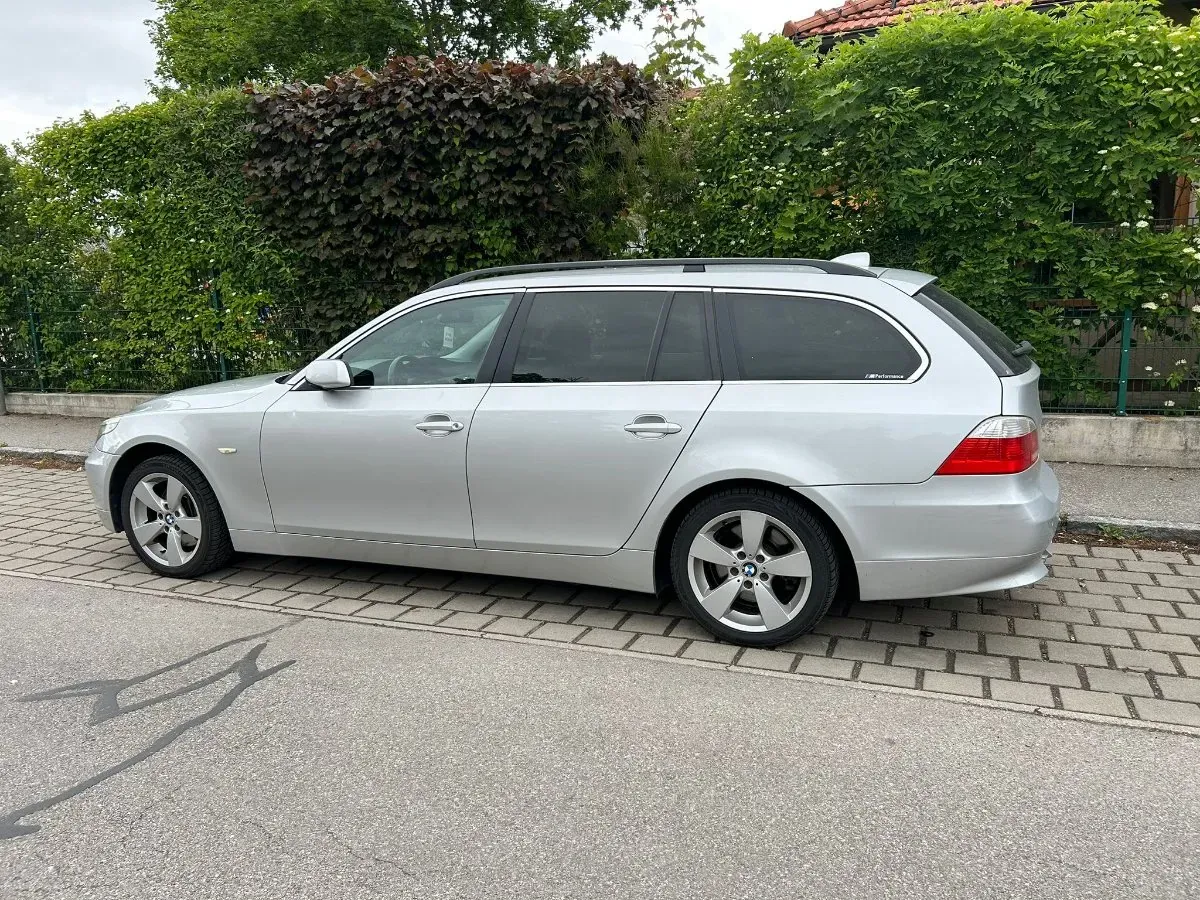 BMW 5 Series 2006 photo 2