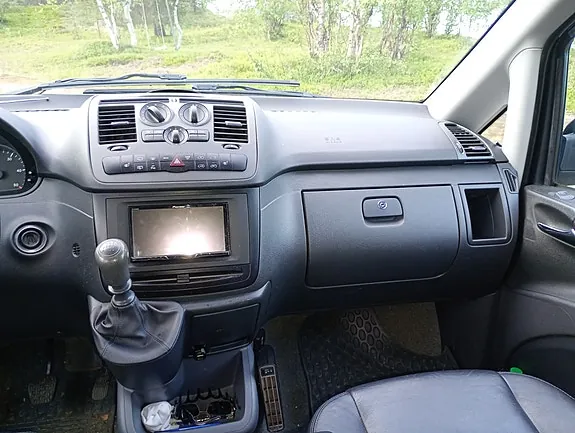 Mercedes-Benz Vito 115 2012 photo 5