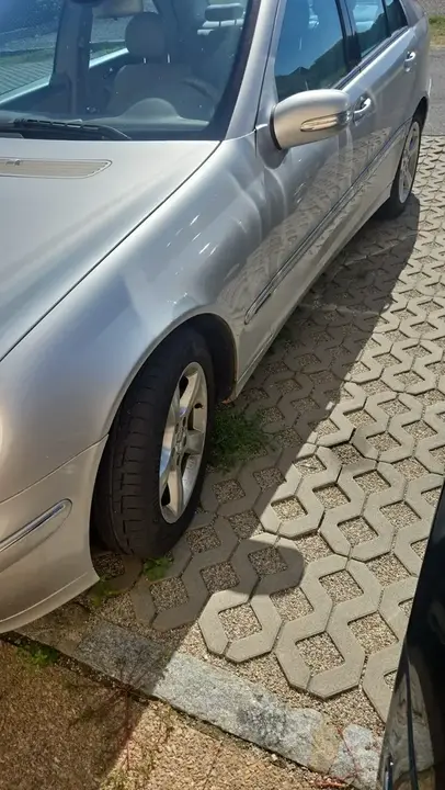 Mercedes-Benz C-Class 2004 photo 3