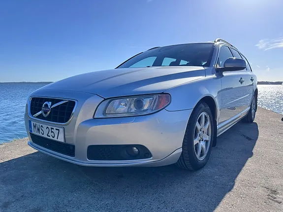Volvo V70 2013 photo 3