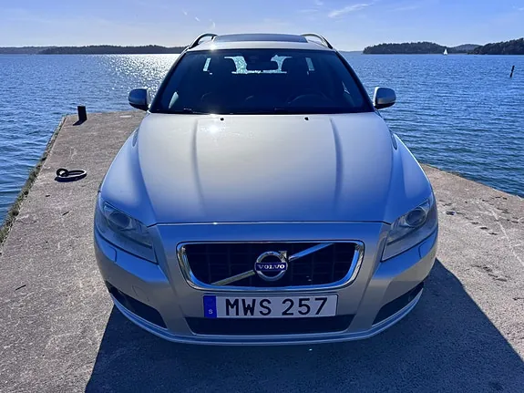 Volvo V70 2013 photo 4