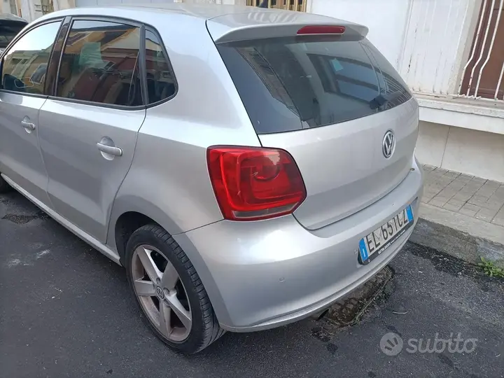 Volkswagen Polo 2013 photo 2