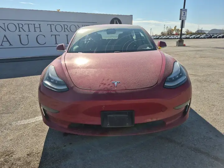Tesla Model 3 2018 photo 2