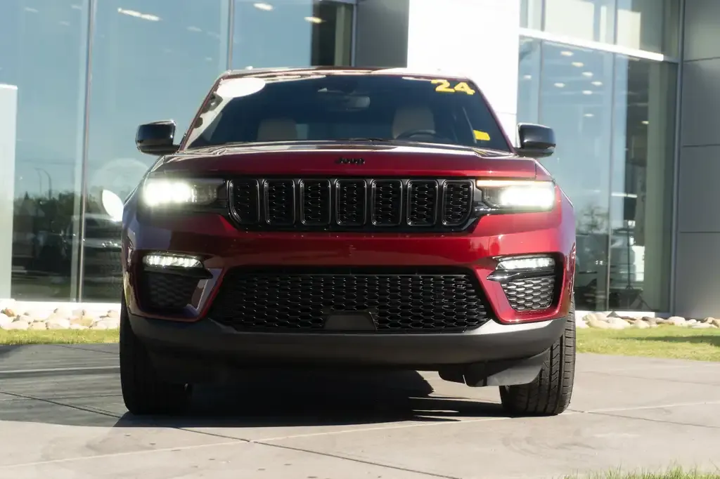 Jeep Grand Cherokee 2024 photo 2