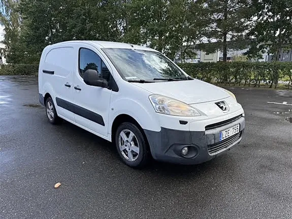 Peugeot Partner 2011 photo 2