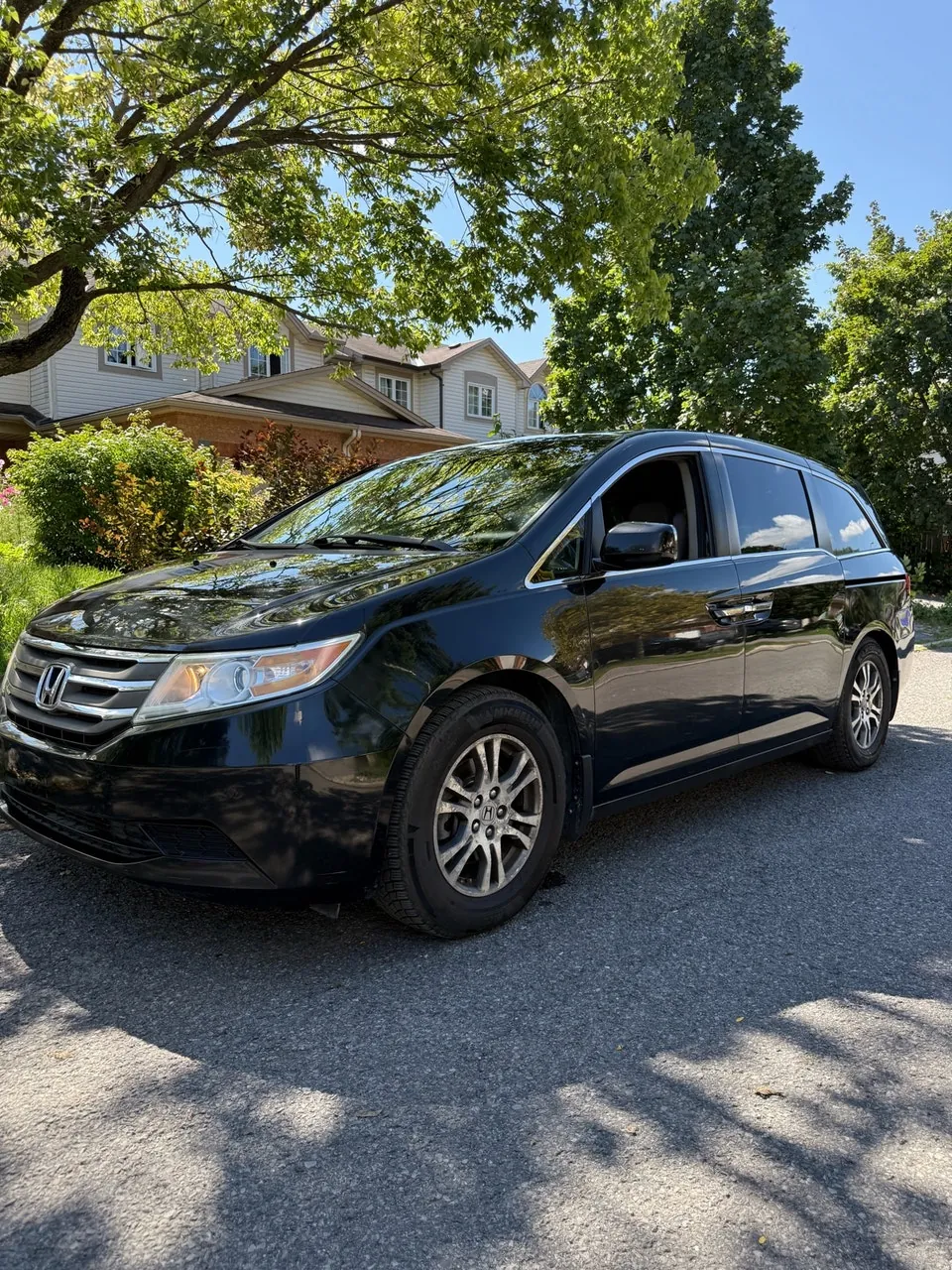 Honda Odyssey 2011 photo 4
