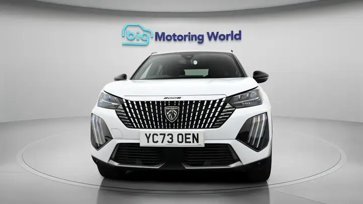 Peugeot 2008 2023 photo 3
