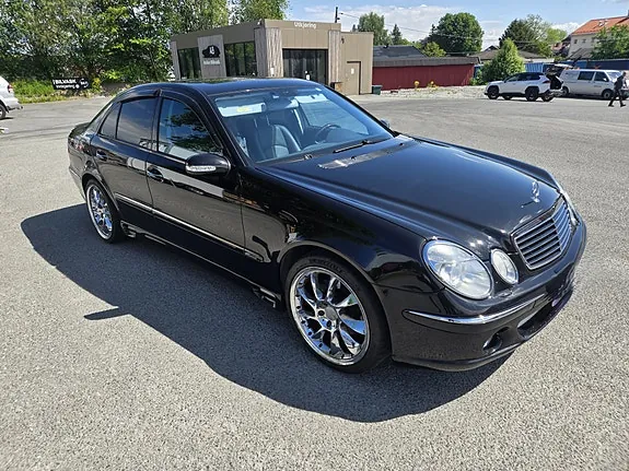 Mercedes-Benz E500