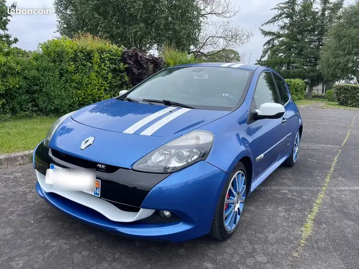 Renault Clio 2011 photo 2