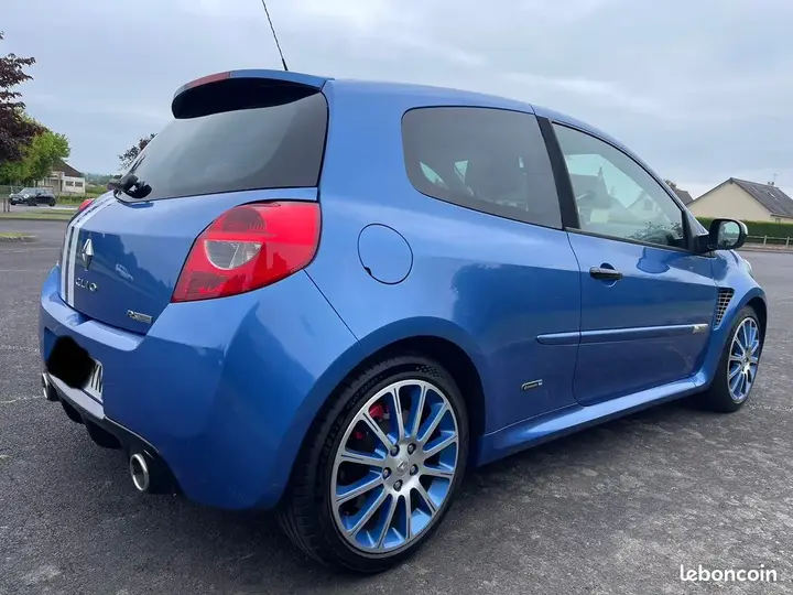 Renault Clio 2011 photo 3
