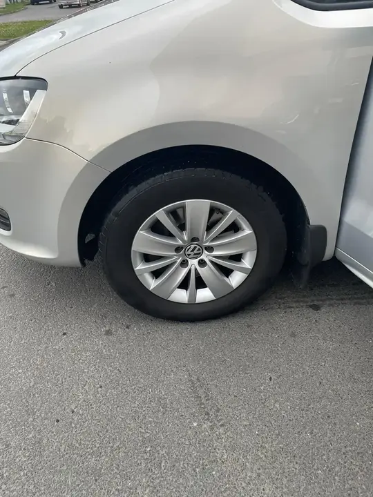 Volkswagen Sharan 2012 photo 3