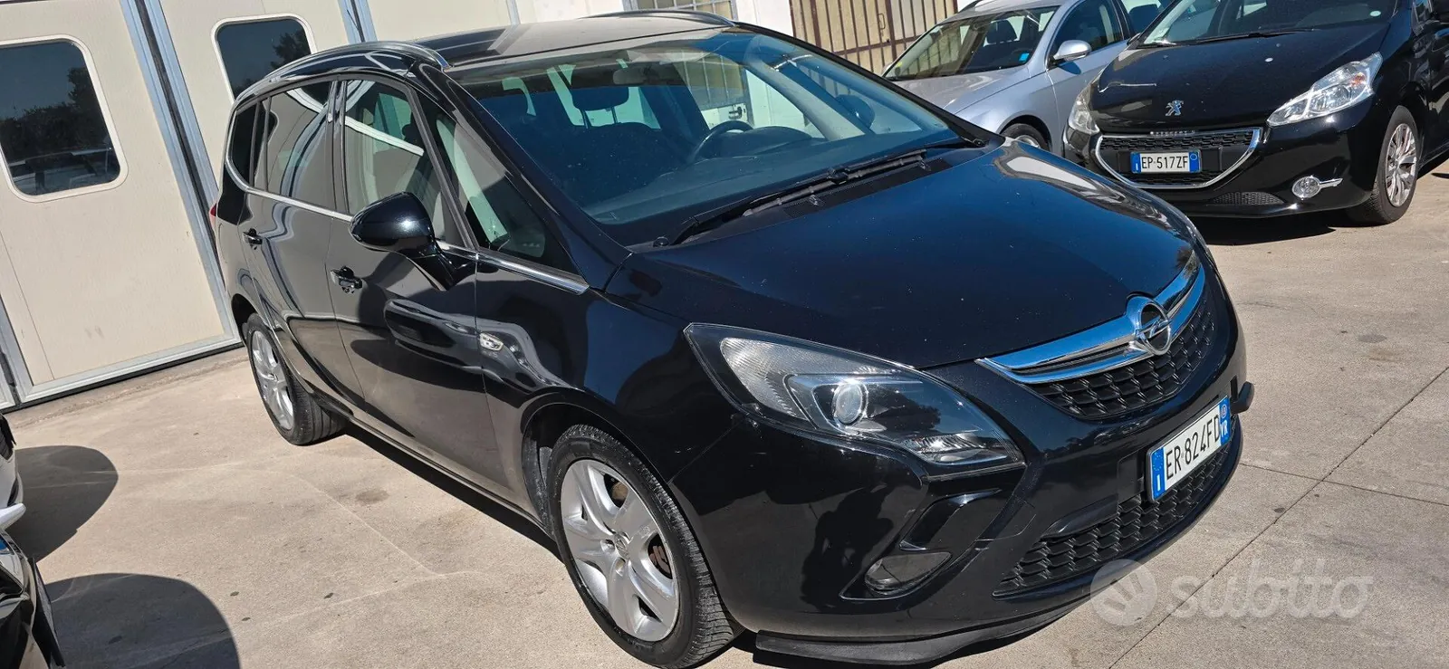 Opel Zafira 2013 photo 2