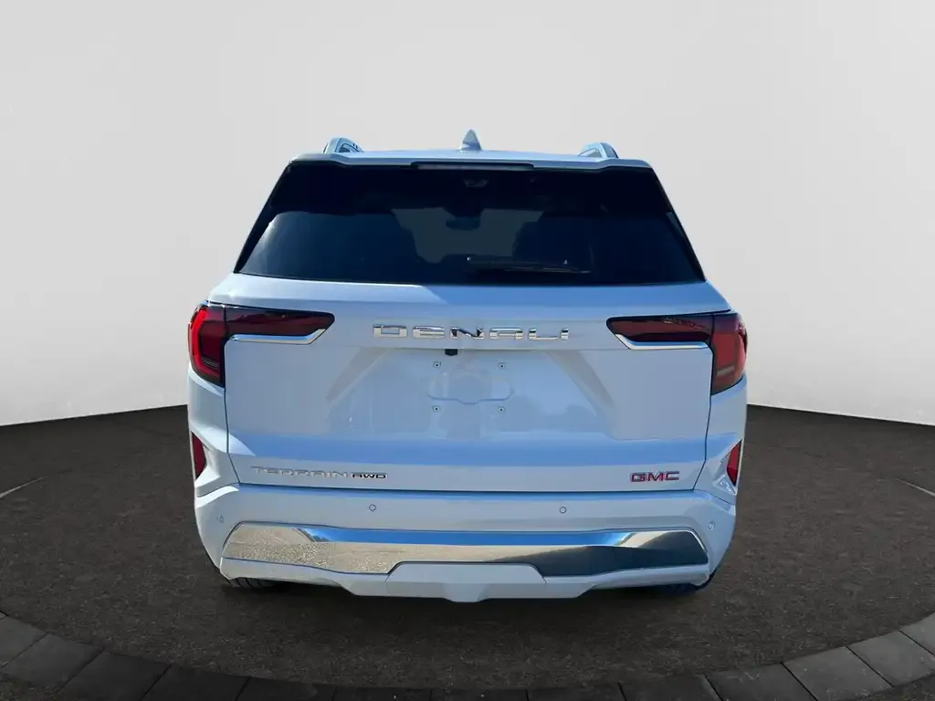 GMC Terrain 2027 photo 4