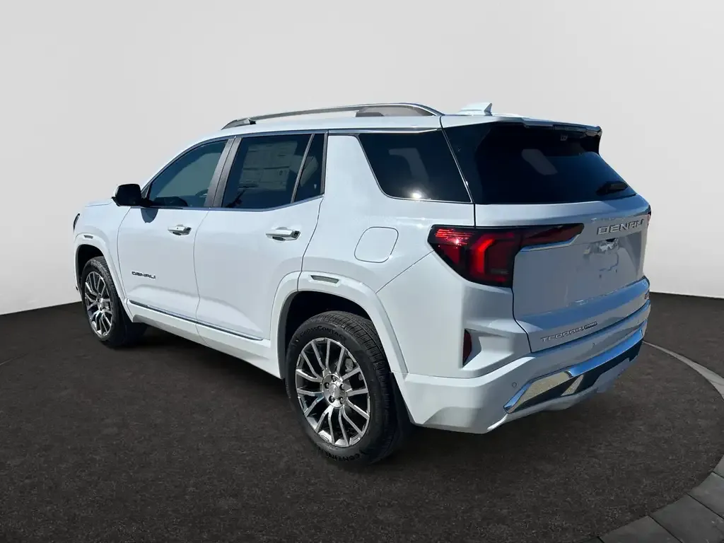 GMC Terrain 2027 photo 3