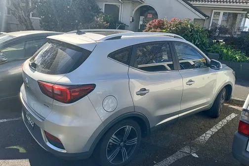 MG Zs
