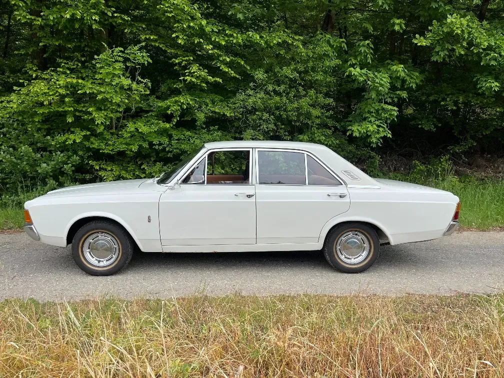 Ford Taunus 1969 photo 2