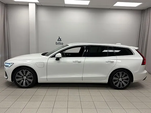 Volvo V60 2021 photo 2