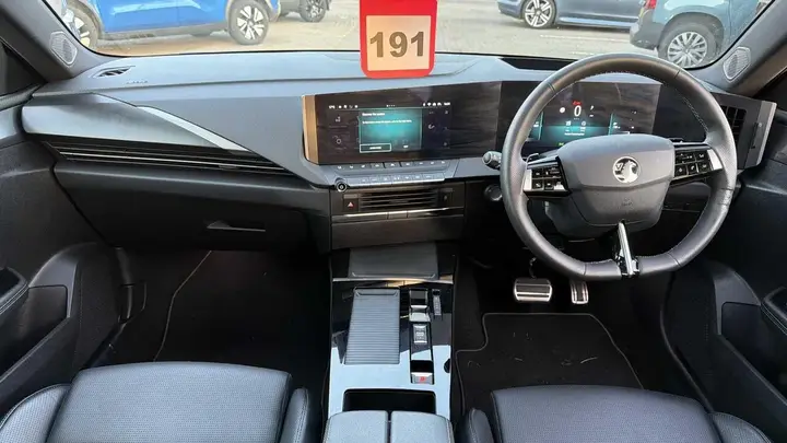 Vauxhall Astra 2024 photo 5