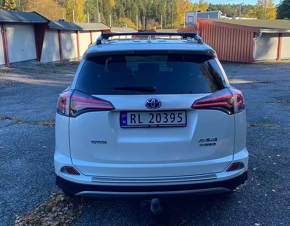Toyota Rav4 2017 photo 5