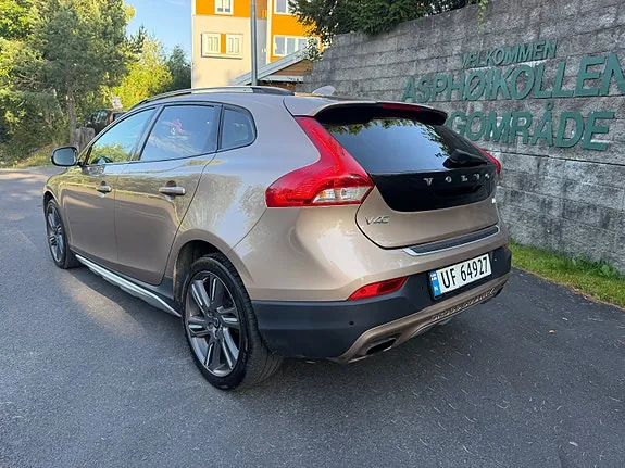 Volvo V40 Cross Country 2014 photo 3