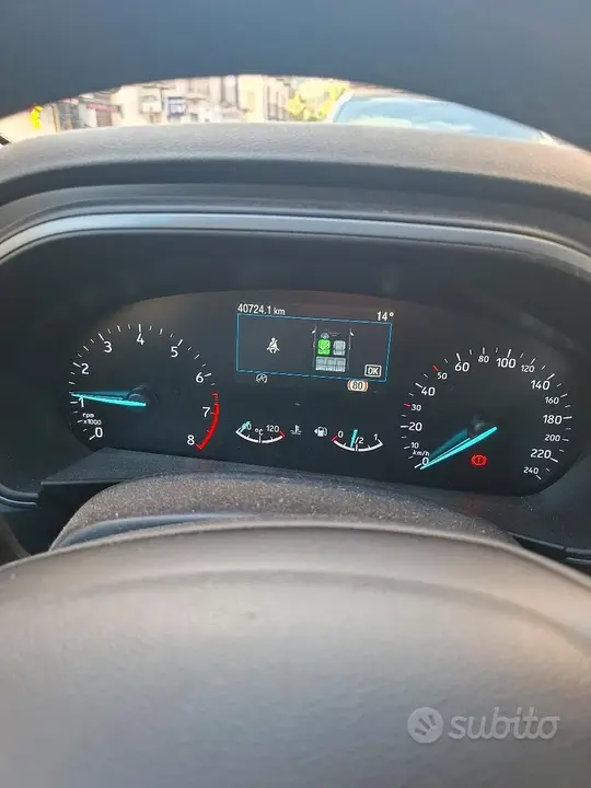 Ford Focus 2023 photo 3